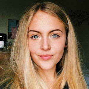 Meet your Posher, Isabelle